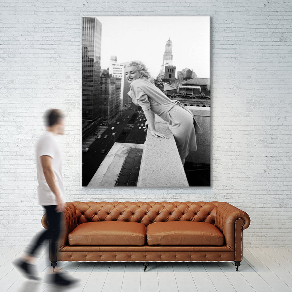 Marilyn on balcony