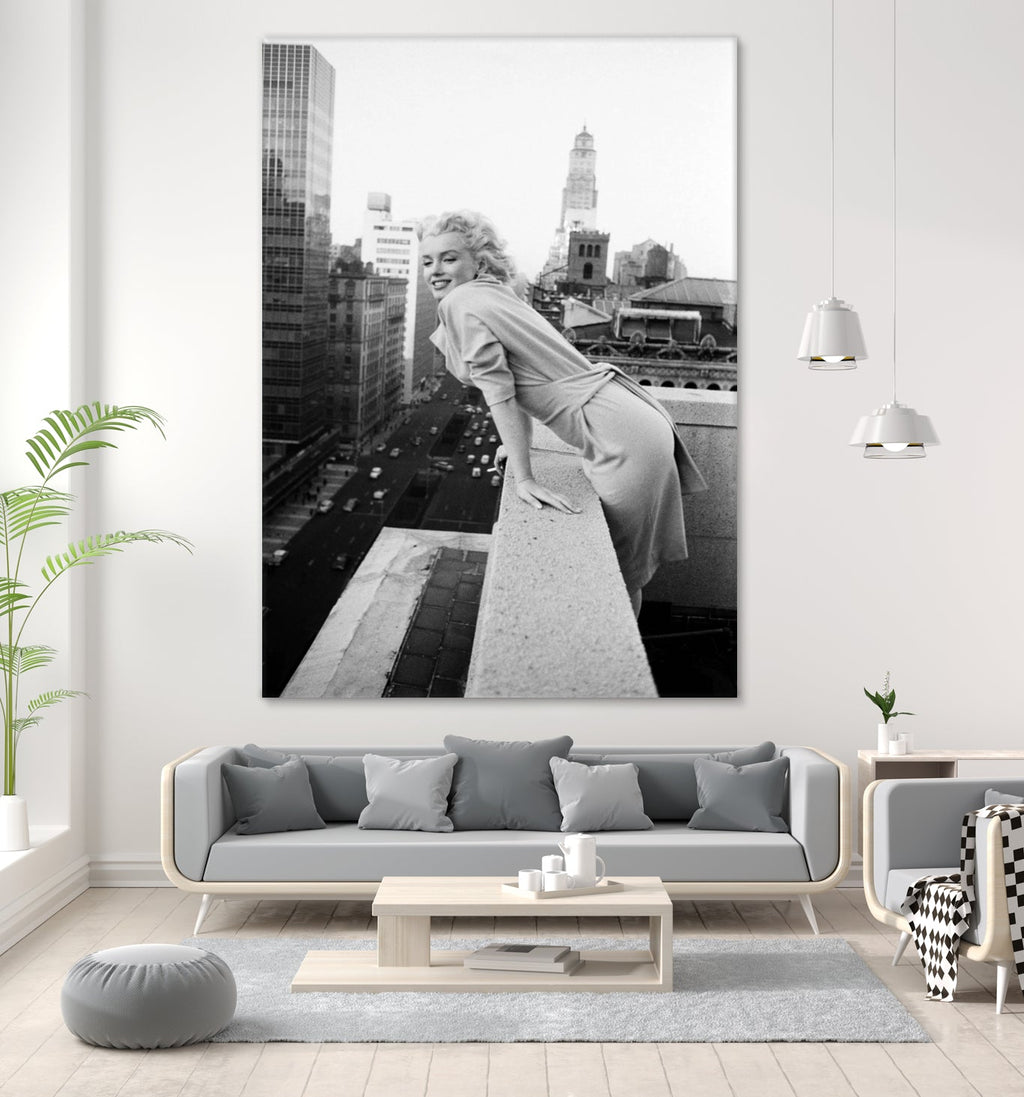 Marilyn on balcony