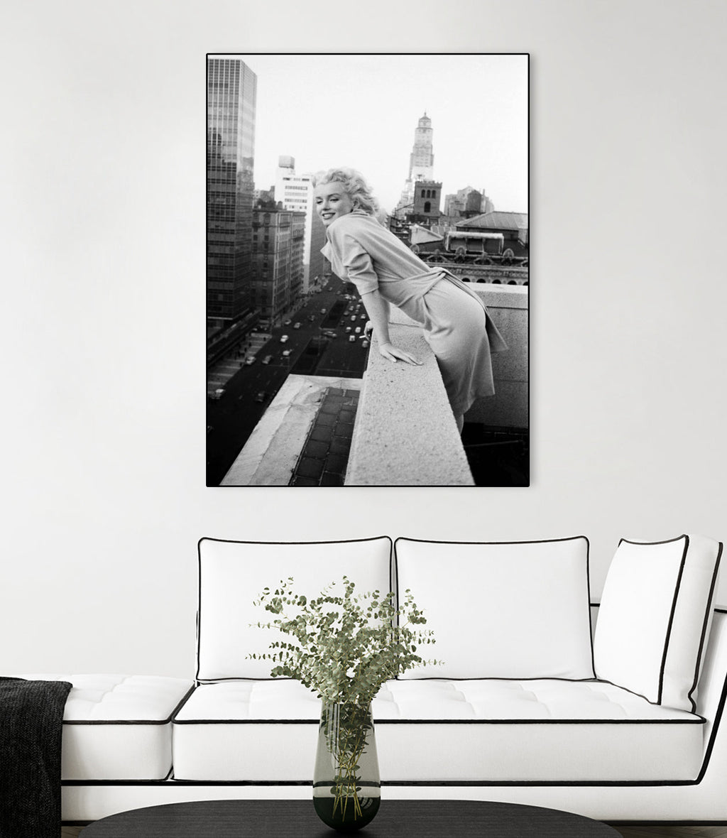 Marilyn on balcony