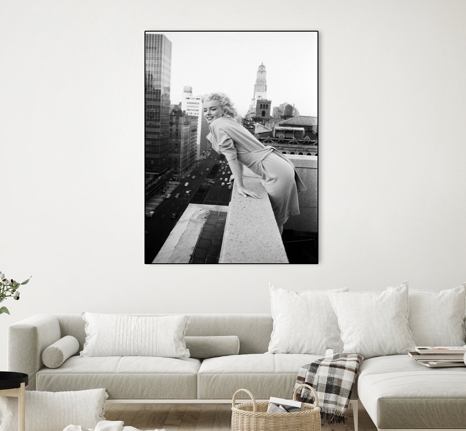Marilyn on balcony