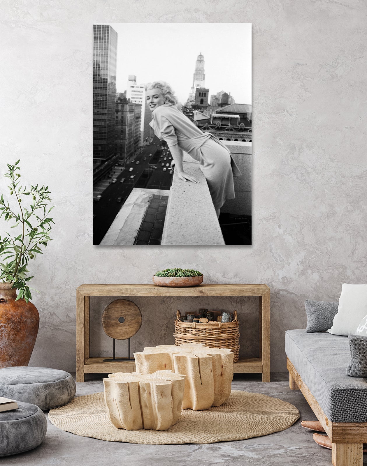 Marilyn on balcony