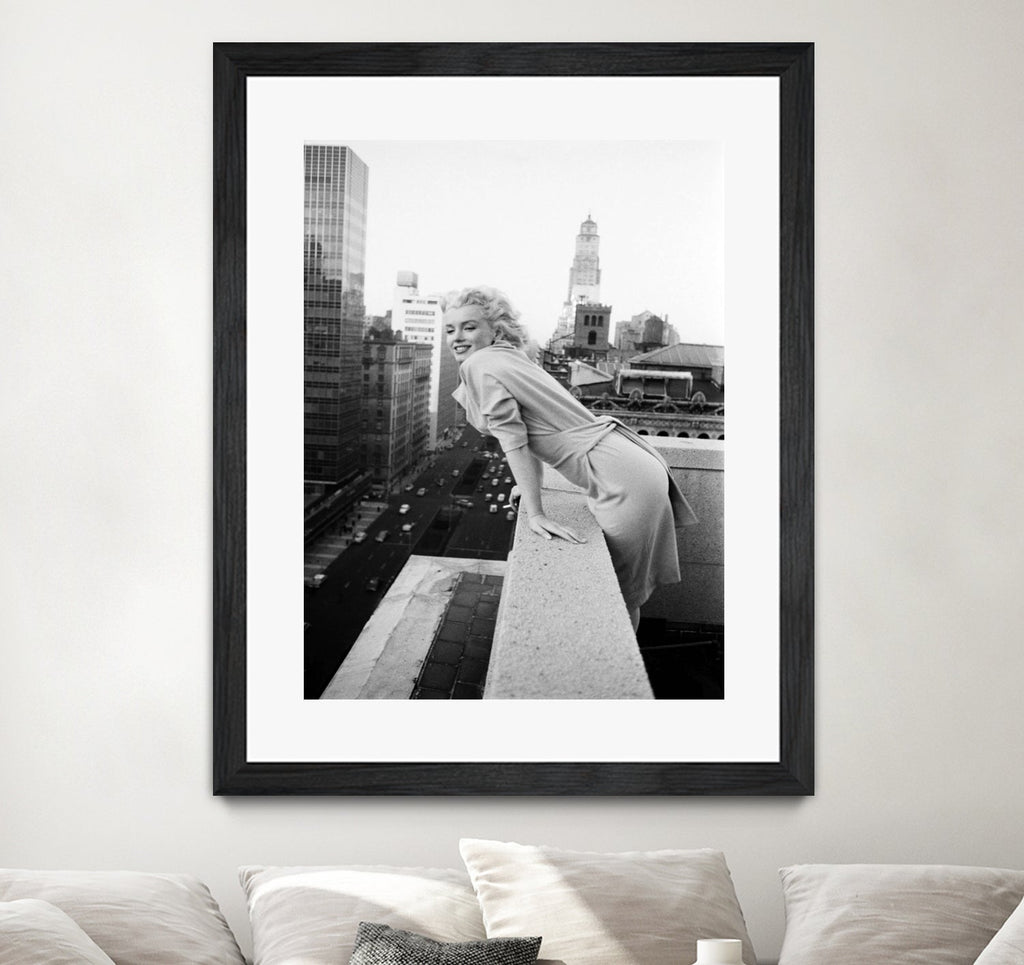 Marilyn on balcony